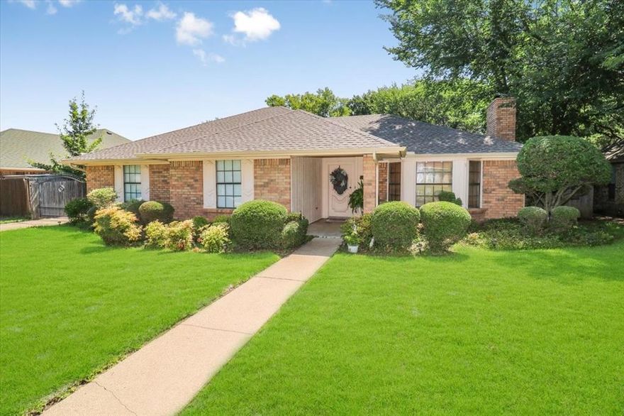 Meticulously maintained home in desirable Laguna addition in Sw Arlington. Located in the Mary Moore, Boles, and Martin school districts. Wood and ceramic flooring throughout the house. Garden tub and separate shower in the master bath. The covered patio and extended wood deck overlook the gorgeous and private backyard. Gated driveway and rear entry garage. AC system is 1 year old, water heater 2 years old, and the roof is 4 years old