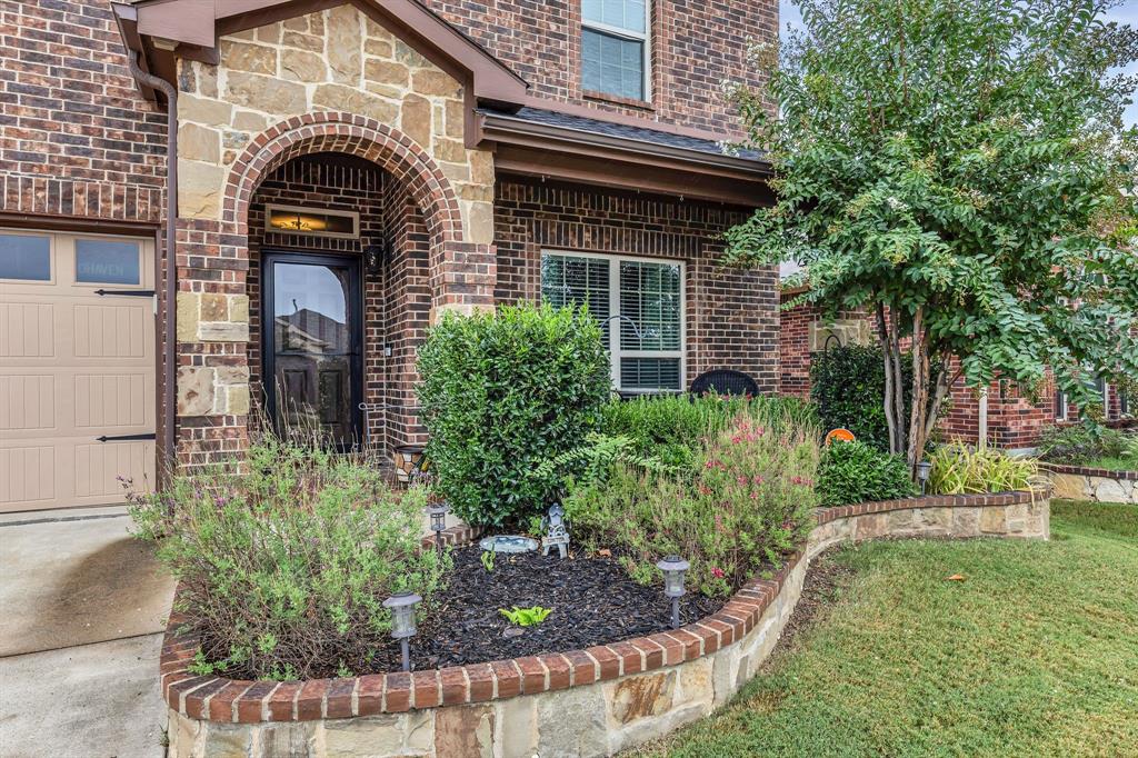 5204 Glen Meadow Drive