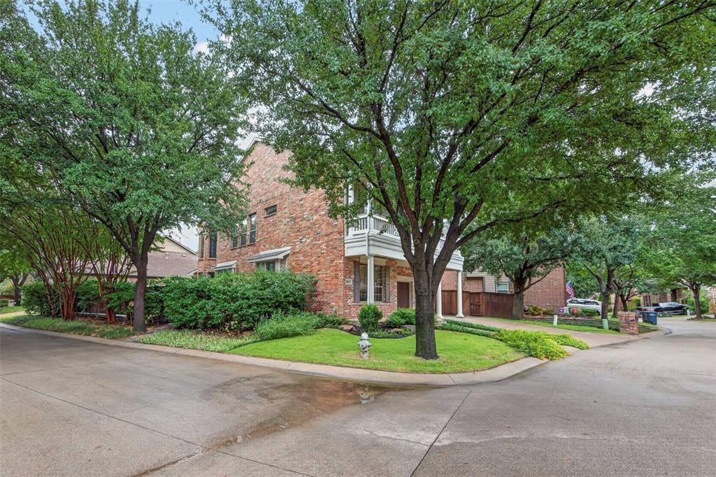 6820 River Park Circle
