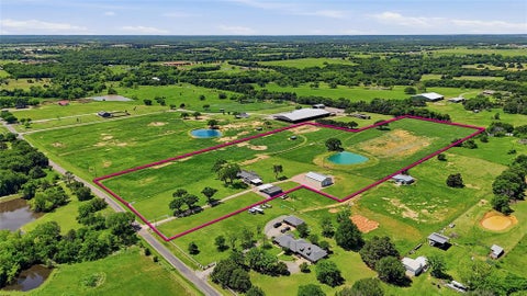 Photo of 1861-1 Roland Road, Whitesboro, TX 76273 (MLS # 21309664)