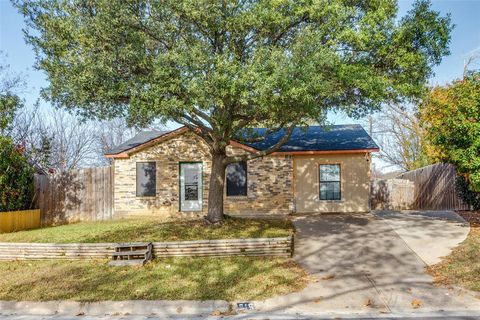616 Black Hills Drive Burleson TX 76028