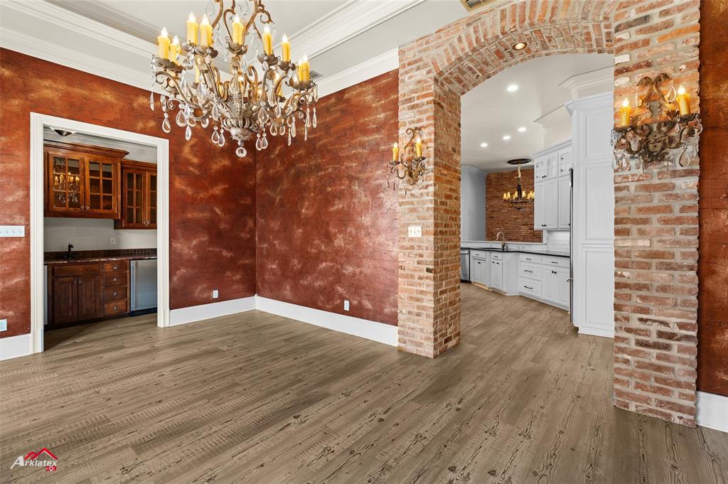 Oak Alley - Residential