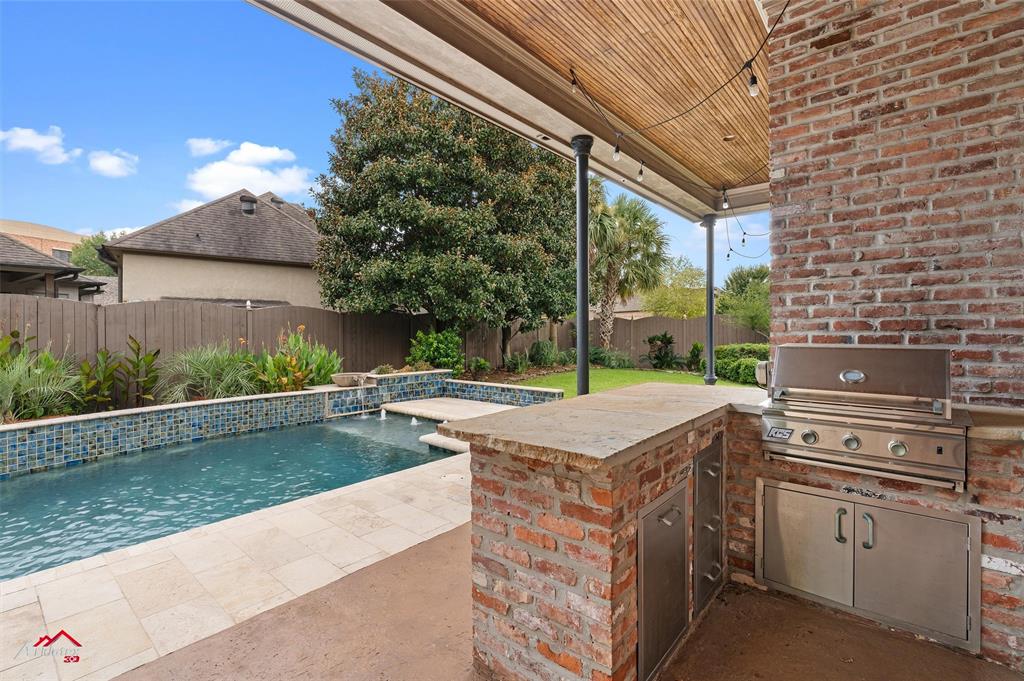 Oak Alley - Residential