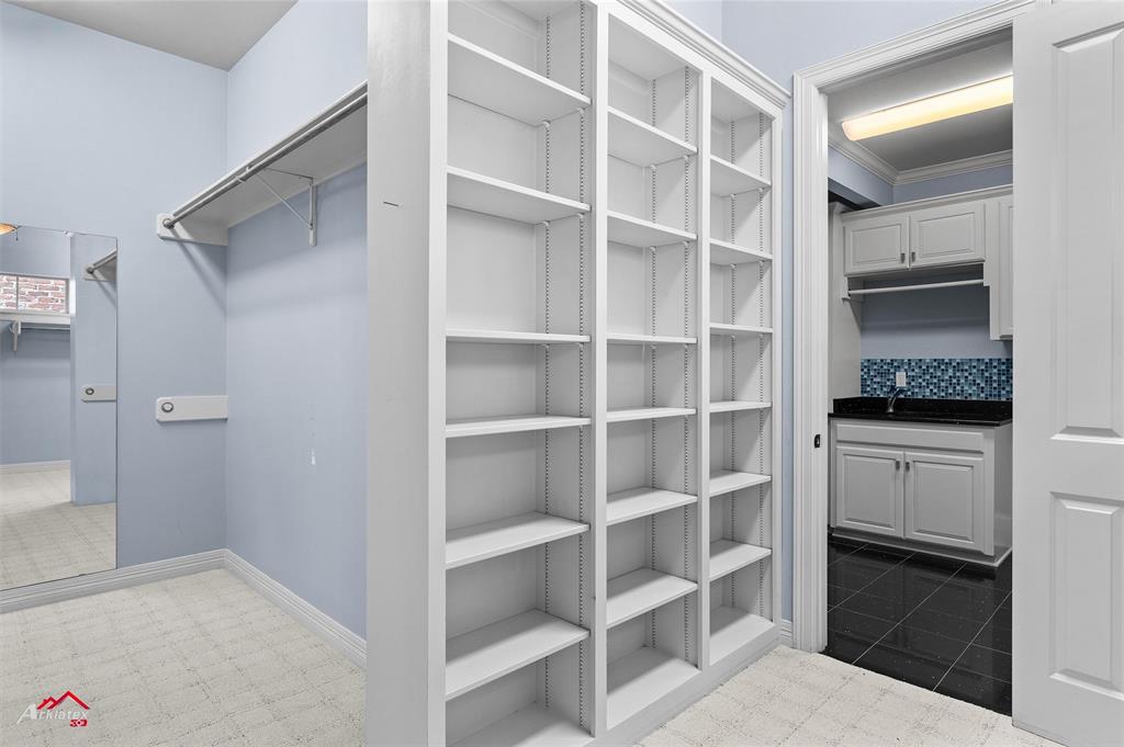 Oak Alley - Residential