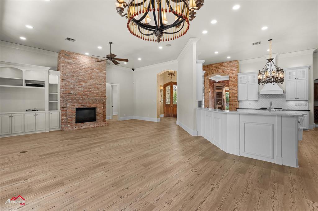 Oak Alley - Residential