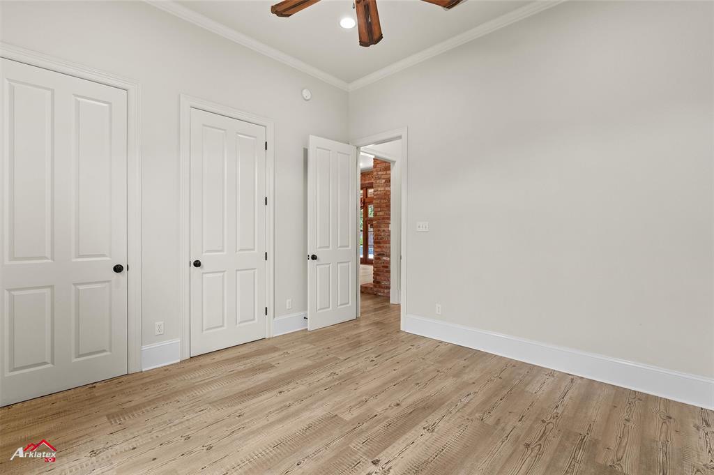 Oak Alley - Residential