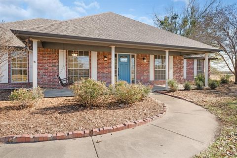 A home in Sulphur Springs