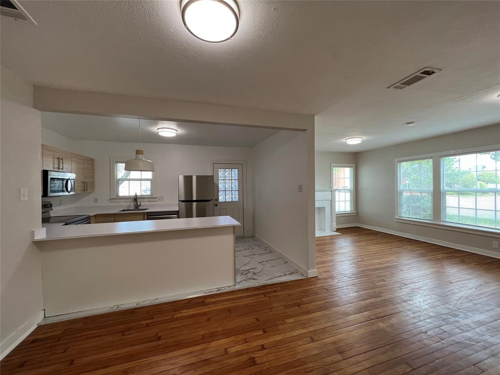 Bailey William J Add - Residential Lease