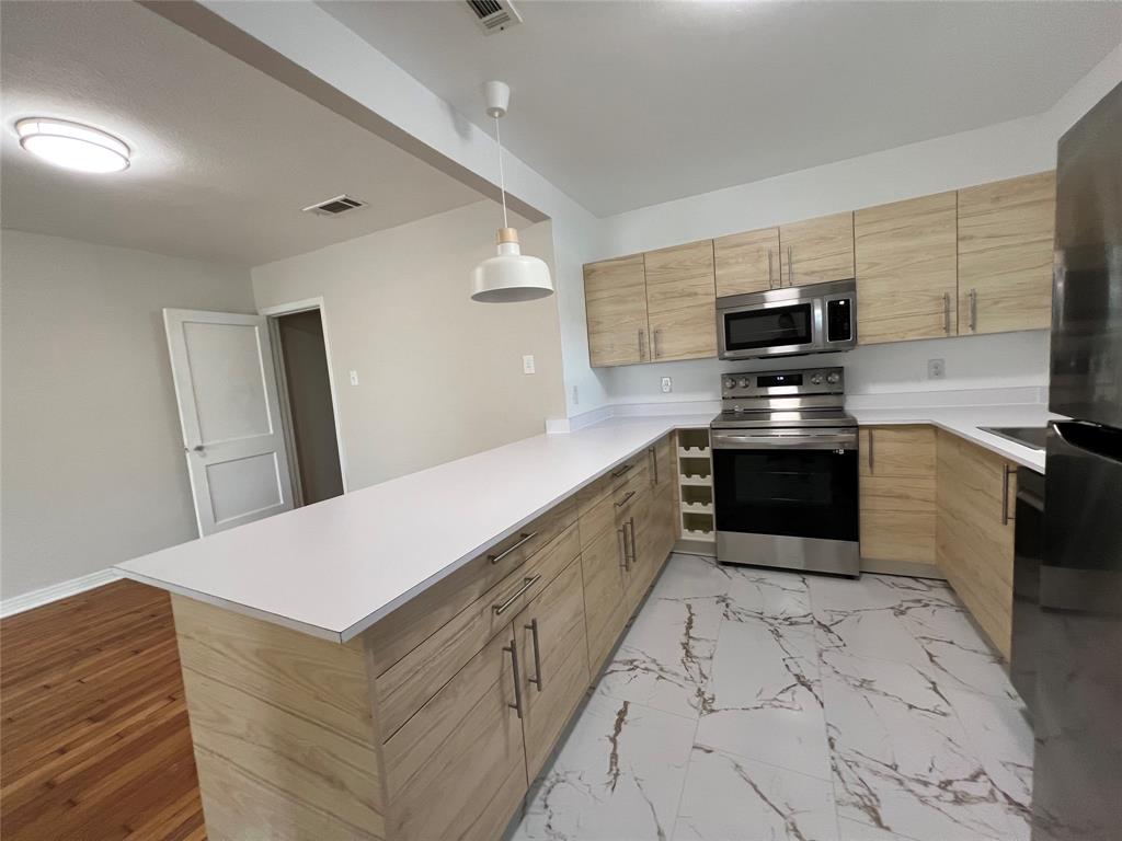 Bailey William J Add - Residential Lease