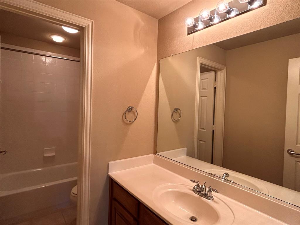 Hunters Creek Ph 8 - Residential Lease