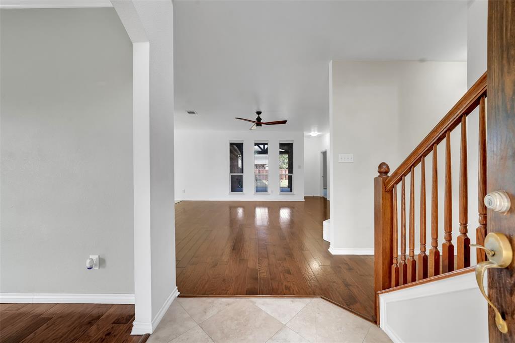 3305 Silver Springs Way