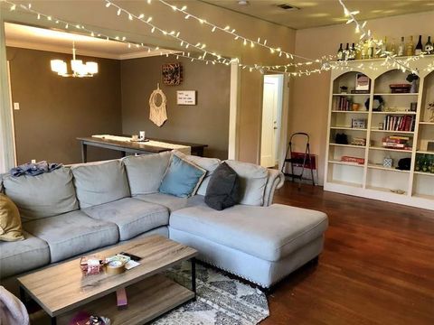 Tiny photo for 3301 Rogers Avenue, Fort Worth, TX 76109 (MLS # 20916822)