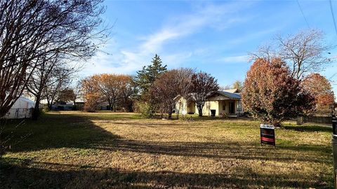 1133 N Bagley Street Dallas TX 75211