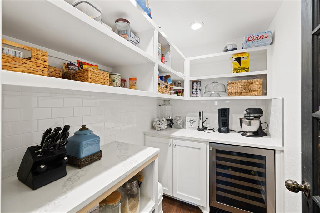 Eagle Point Condos - Residential