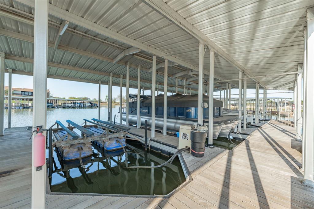 Constantin Park Lake - Residential