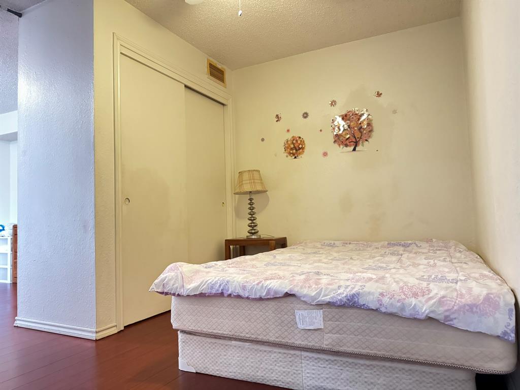 9803 Walnut Street 307