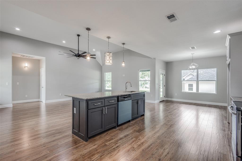 SR Community - Residential