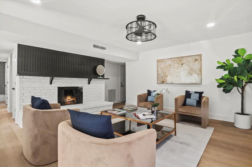 3305 Bellingham Court