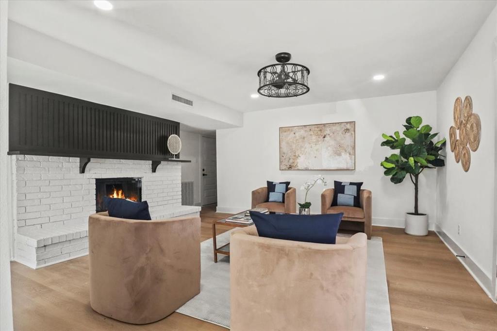 3305 Bellingham Court