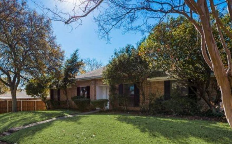 Welcome to this quaint home that has been completely remodeled! Wood like flooring flows through the entire home!  A plethora of cabinets and counter tops abound in this lovely kitchen with granite.  Both bathrooms have been tastefully updated with the latest trends.  The living room has a floor to ceiling brick fireplace to cozy up to in the winter. Enjoy the master suite with dual sinks, and walk in closet.  Take the family outside to enjoy Texas BBQs and sunsets.  Don't let this one slip away!