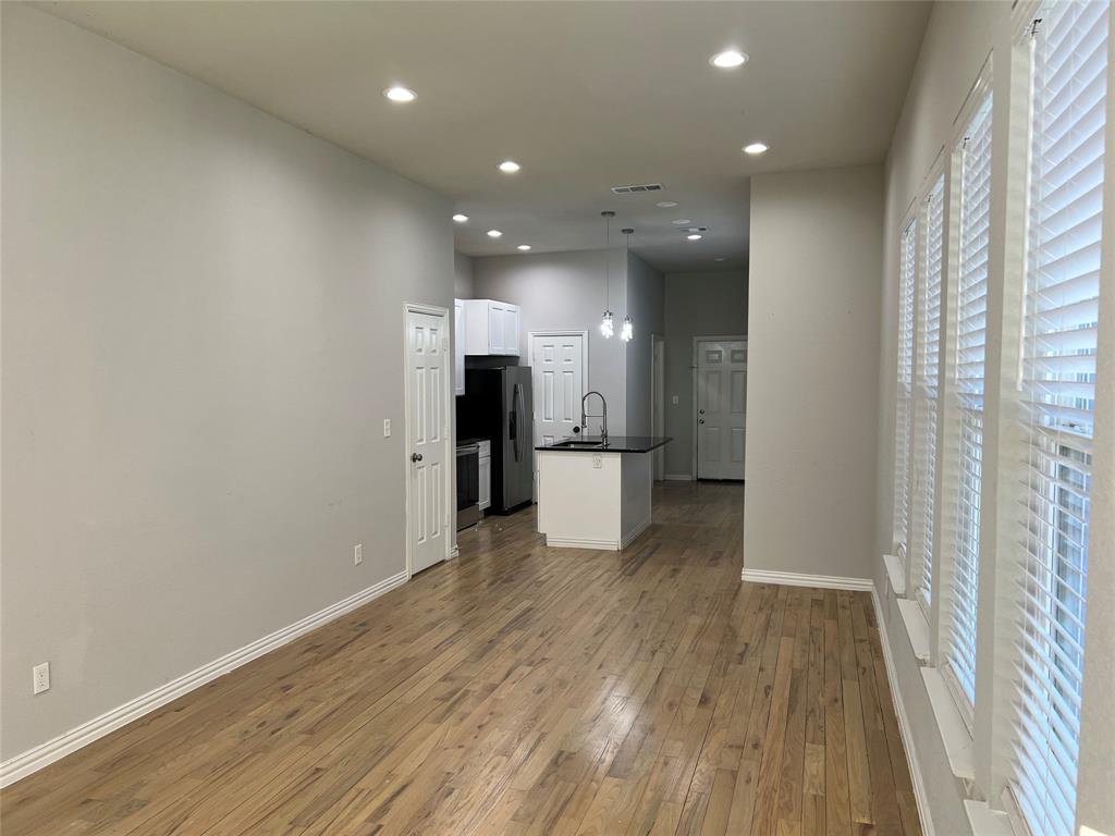 Dallas Land & Loan 2 - Residential Lease