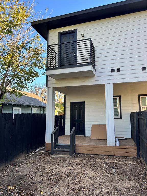 Dallas Land & Loan 2 - Residential Lease