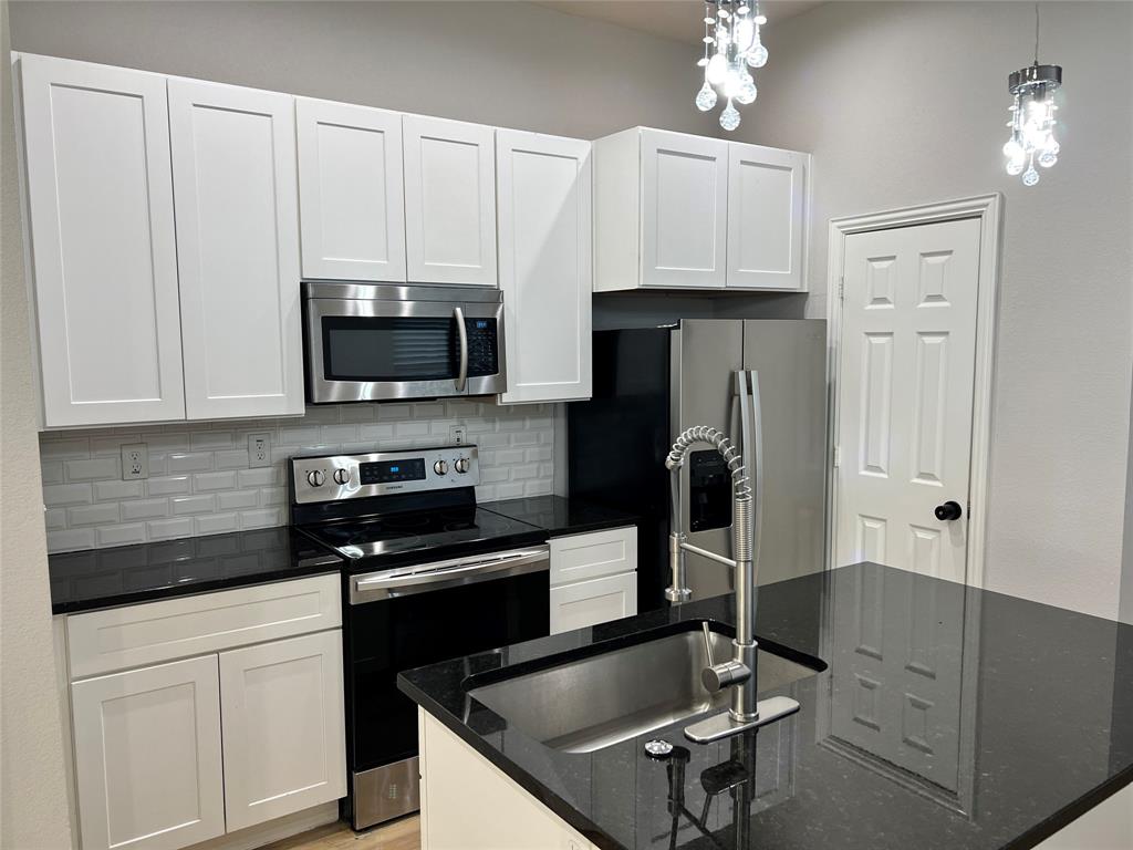 Dallas Land & Loan 2 - Residential Lease