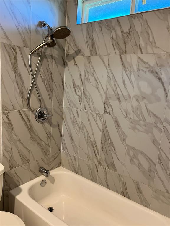 Dallas Land & Loan 2 - Residential Lease