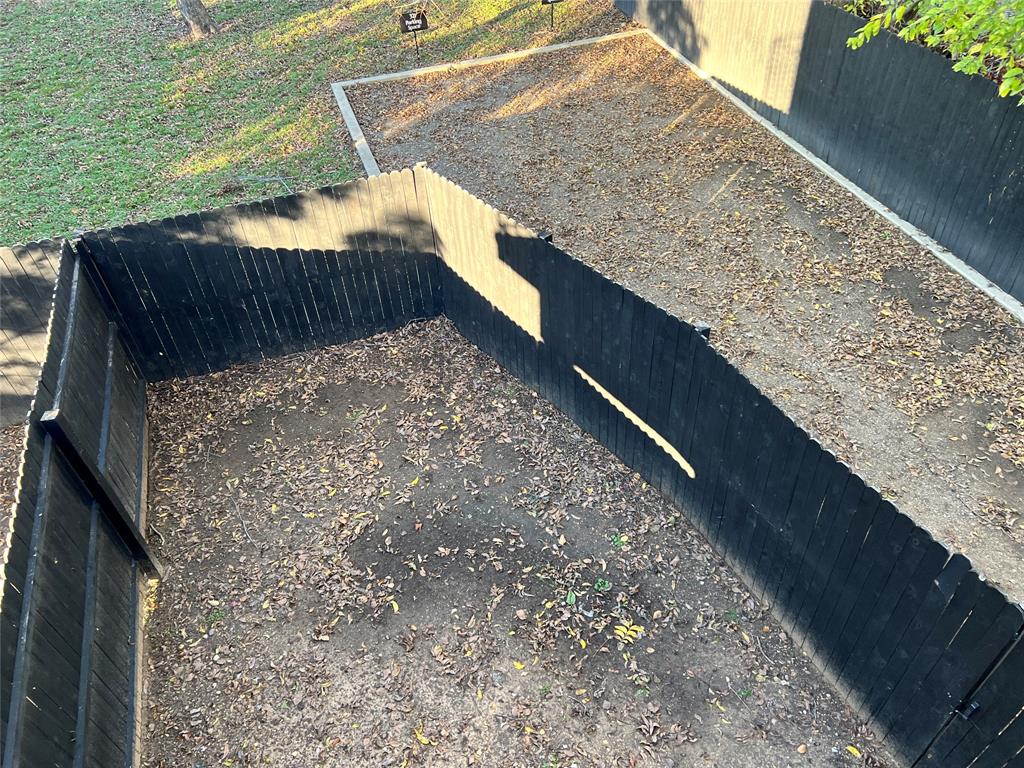 Dallas Land & Loan 2 - Residential Lease