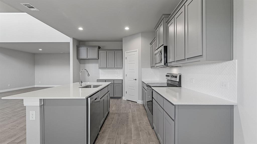 231 SANDSTONE Circle