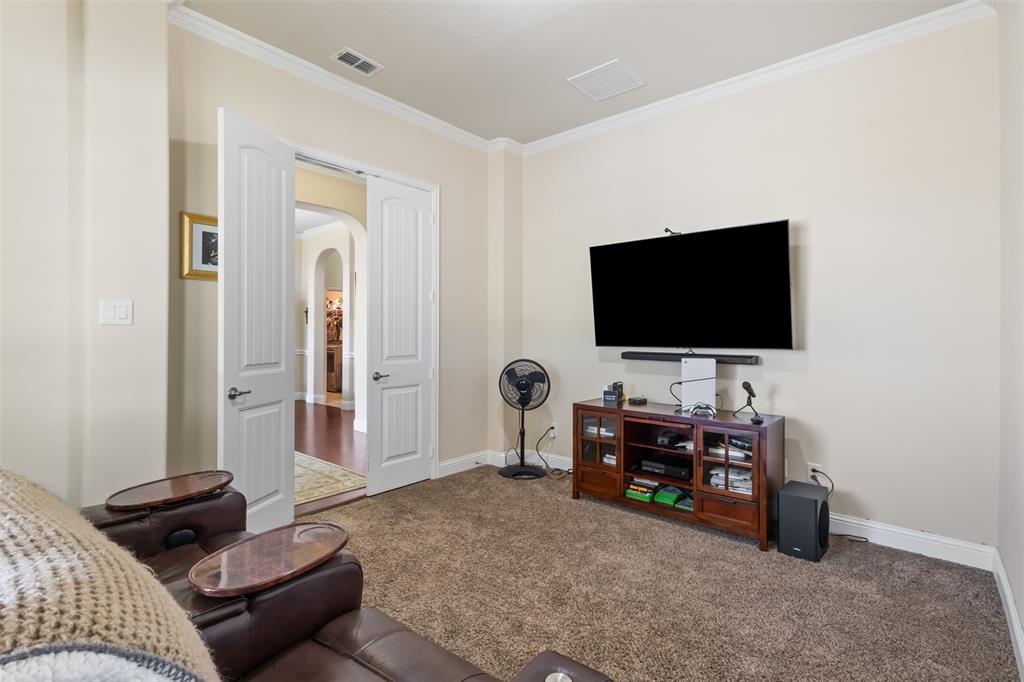 1139 Clearwater Drive