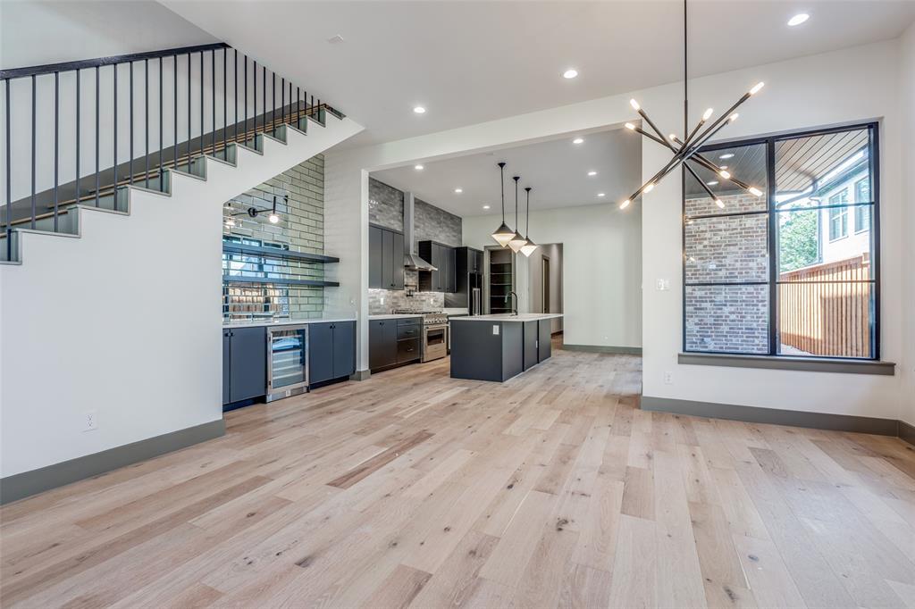 3716 W Beverly Drive