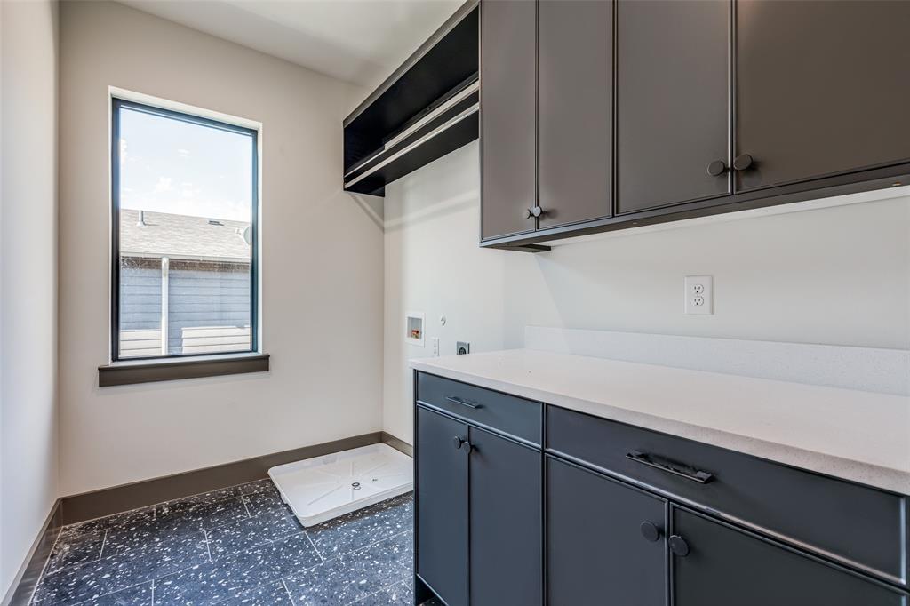 LAFOY PLACE - Residential