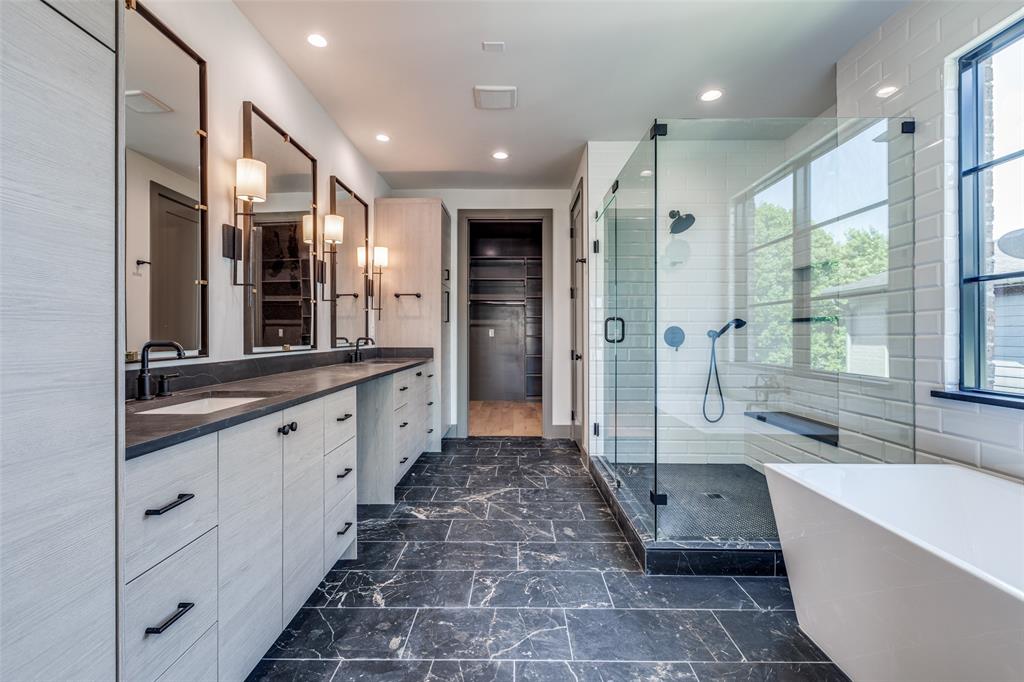LAFOY PLACE - Residential