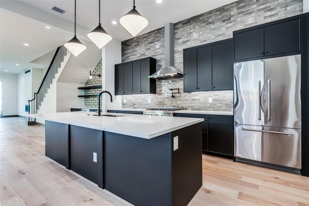 LAFOY PLACE - Residential