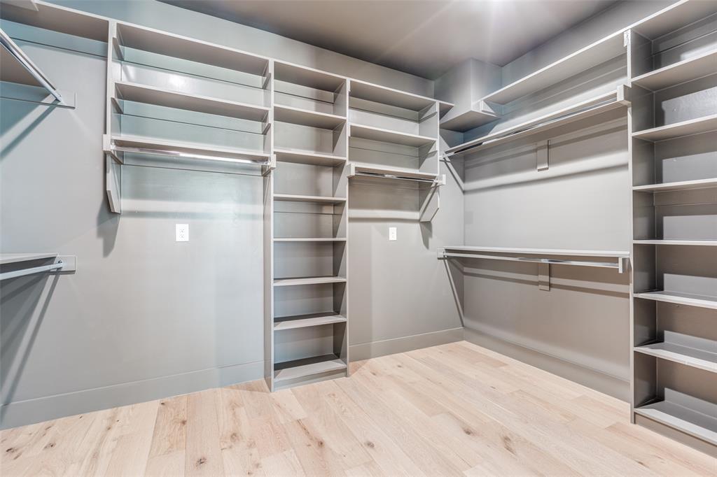 LAFOY PLACE - Residential
