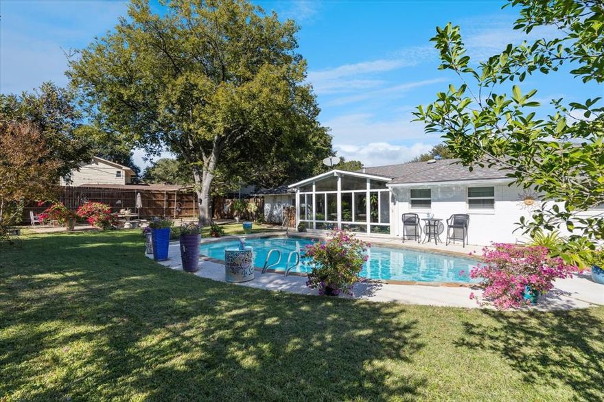 AMAZING BONUS ROOM OVERLOOKING POOL! 323 SQ FEET is NOT INCLUDED in SQUARE FOOTAGE of this beautiful home. This home has been beautifully maintained with an updated kitchen. Located in one of Fort Worth’s most coveted neighborhoods, zoned top rated schools including Overton Park Elementary and just minutes from TCU. This property features a versatile floor plan with 4 bedrooms, plus a dedicated office, and an additional bonus room that adds 323 square feet of functional living space.  HVAC replaced 2022. 

The expansive backyard is a standout, offering a large yard, a beautiful pool, and a substantial concrete area ideal for a basketball or pickleball court. With abundant outdoor space and flexible interior rooms, this home provides both comfort and opportunity for a wide range of lifestyles.  Great floor plan, Great backyard and ready for the new buyers to enjoy.