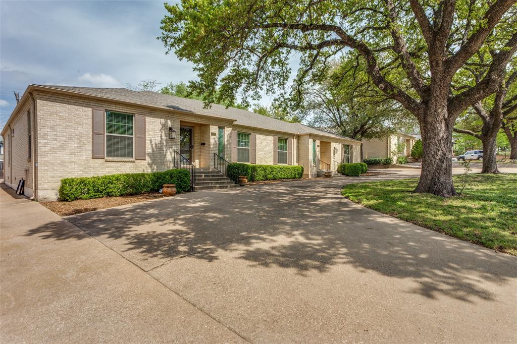 Chamberlain Arlington Hgts - Residential Income