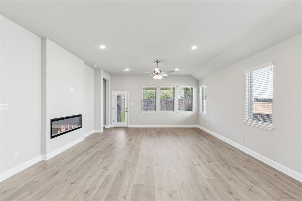 Summer Crest - Residential