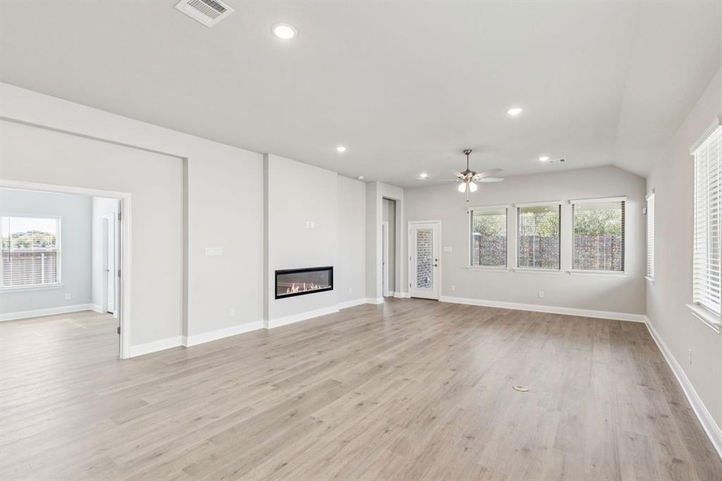 Summer Crest - Residential