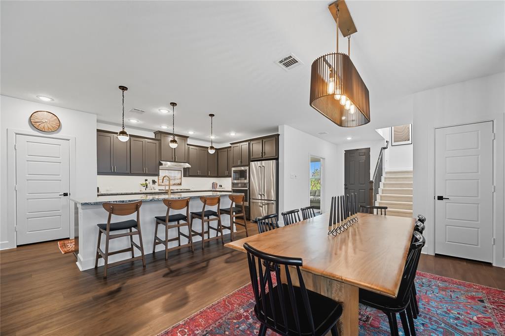 Carrollton, Texas 75006, United States, 3 Bedrooms Bedrooms, ,3 BathroomsBathrooms,Residential,Active,213702