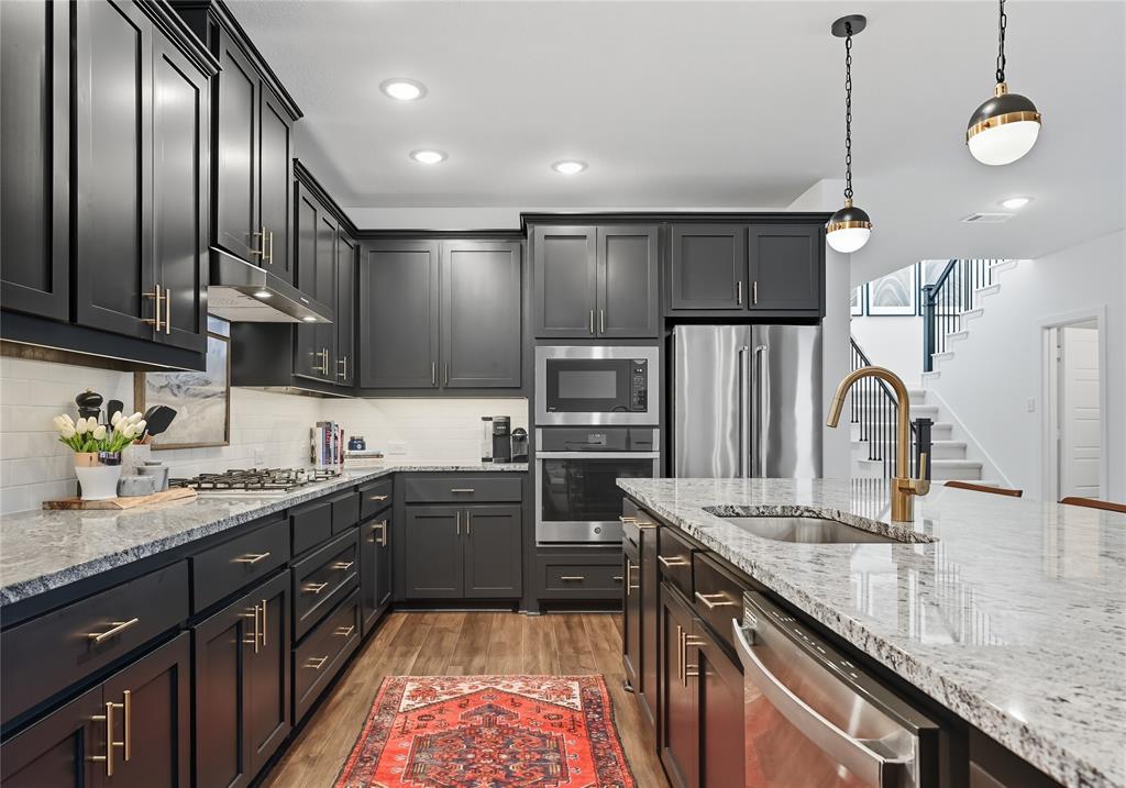 Carrollton, Texas 75006, United States, 3 Bedrooms Bedrooms, ,3 BathroomsBathrooms,Residential,Active,213702