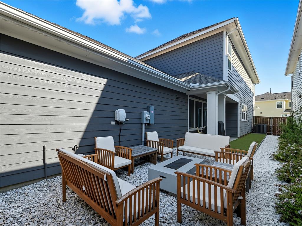 Carrollton, Texas 75006, United States, 3 Bedrooms Bedrooms, ,3 BathroomsBathrooms,Residential,Active,213702