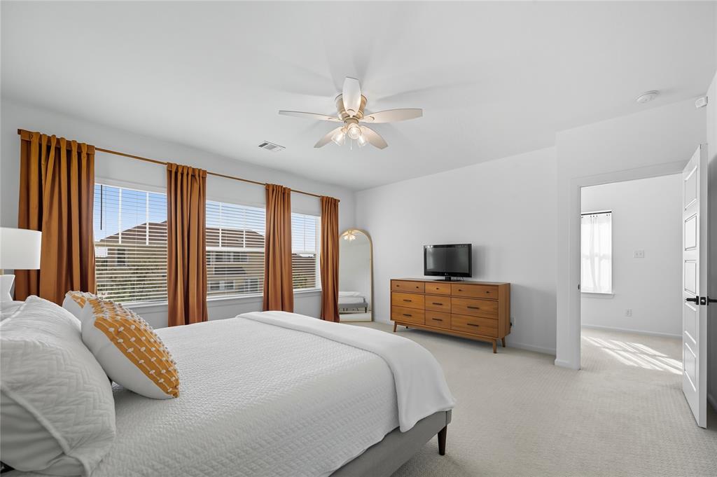 Carrollton, Texas 75006, United States, 3 Bedrooms Bedrooms, ,3 BathroomsBathrooms,Residential,Active,213702