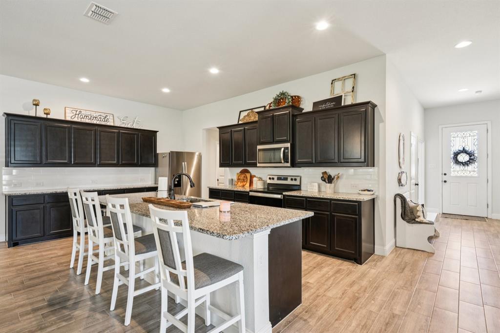 1601 Wagon Wheel Way