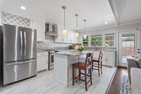 11046 Mccree Road Dallas TX 75238