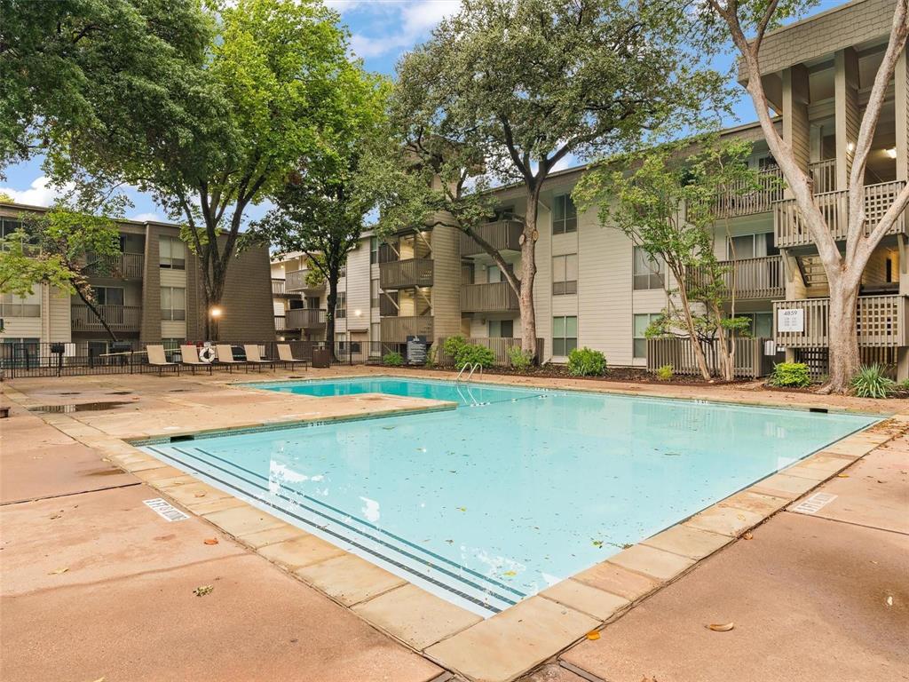 River Oaks Condos - Residential