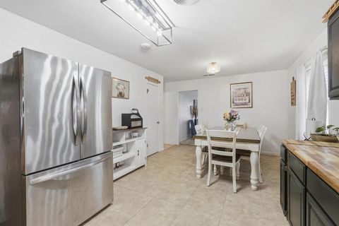 Tiny photo for 2534 Robertson Drive, Abilene, TX 79606 (MLS # 21200668)