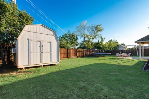 Tiny photo for 609 Acorn Street, Pilot Point, TX 76258 (MLS # 21322967)