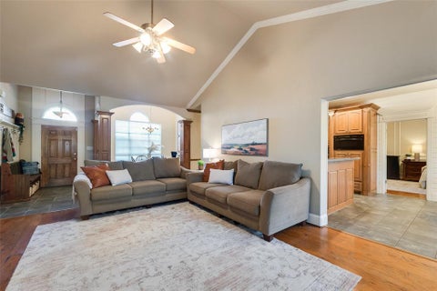 Tiny photo for 609 Acorn Street, Pilot Point, TX 76258 (MLS # 21322967)